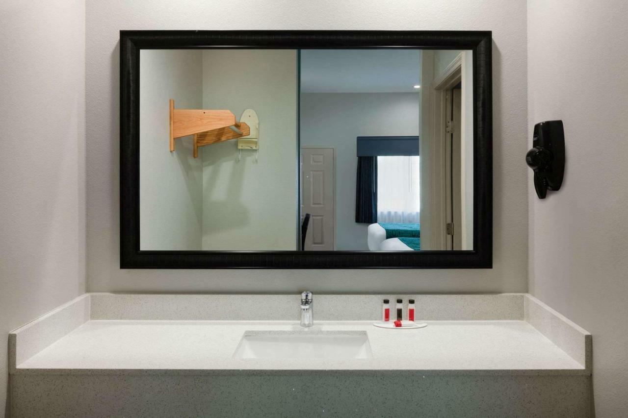 Americas Best Value Inn Houston Willowbrook Luaran gambar
